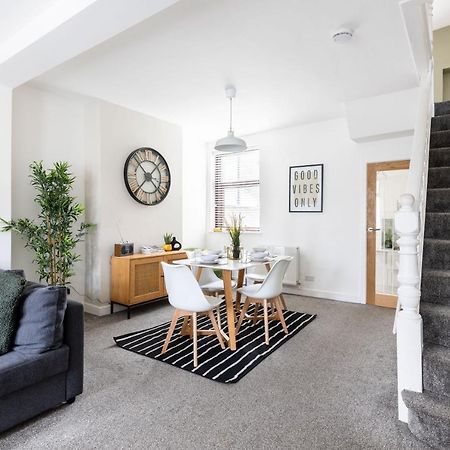 Levi Suite By Koya Homes - 3-Bedroom Home, Downtown Cardiff, Free Parking Extérieur photo