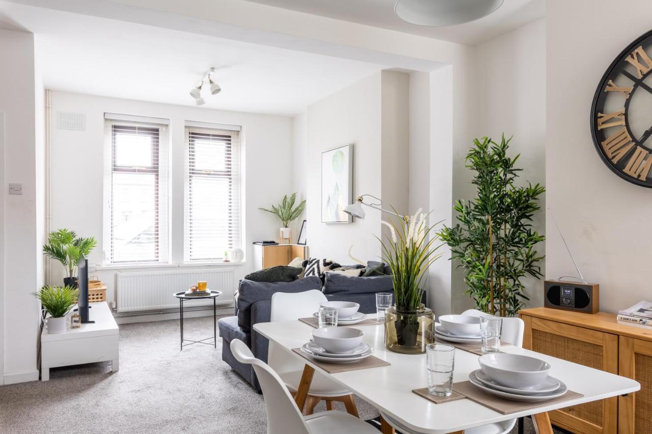 Levi Suite By Koya Homes - 3-Bedroom Home, Downtown Cardiff, Free Parking Extérieur photo