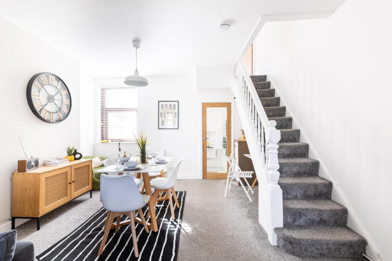 Levi Suite By Koya Homes - 3-Bedroom Home, Downtown Cardiff, Free Parking Extérieur photo