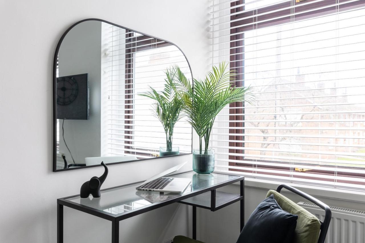 Levi Suite By Koya Homes - 3-Bedroom Home, Downtown Cardiff, Free Parking Extérieur photo