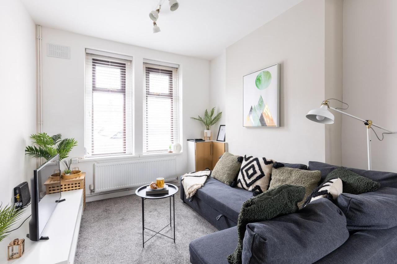 Levi Suite By Koya Homes - 3-Bedroom Home, Downtown Cardiff, Free Parking Extérieur photo